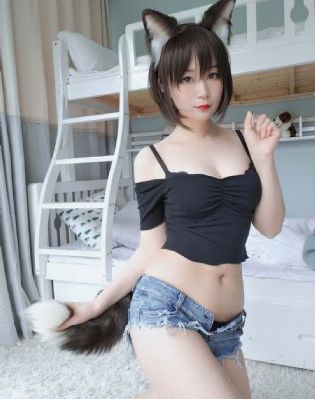菠萝蜜切了一个口会坏吗_4K在线手机播放